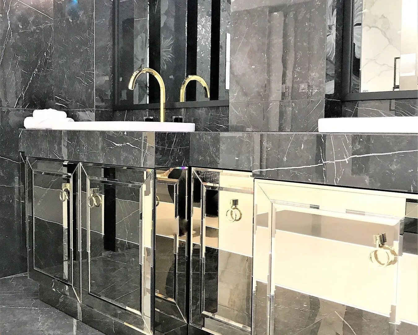 Apartment Luxury Collection Mondrian Market Square Warsaw