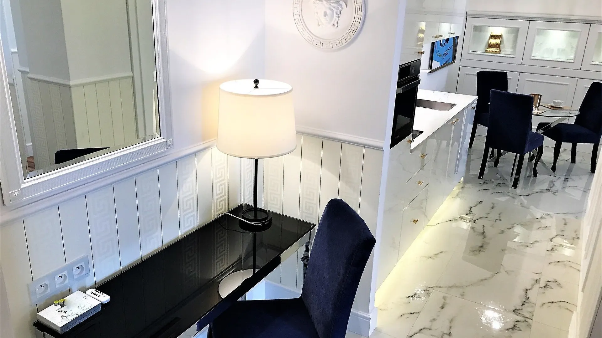 Luxury Collection Mondrian Market Square Warsaw Apartment